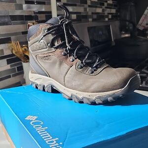 Columbia Men's Dark Brown Outdoor Boots